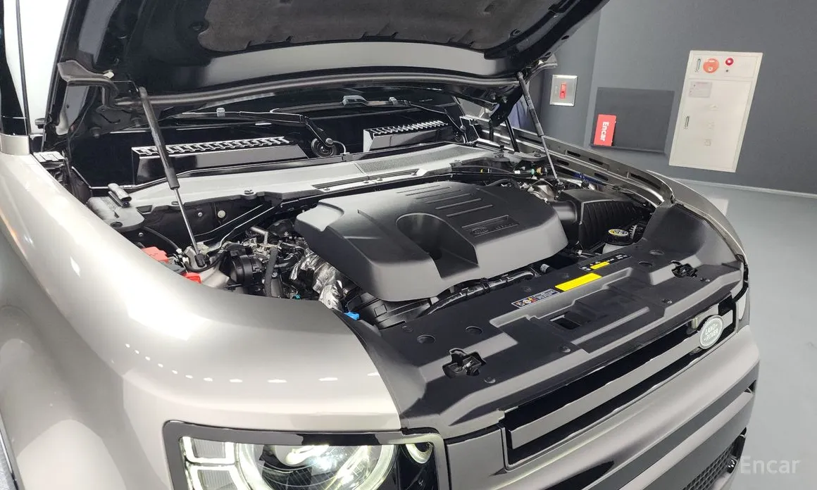 Фото 6 - Land Rover Defender