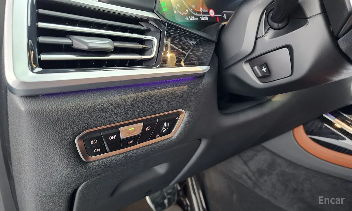 Фото 14 - BMW X7