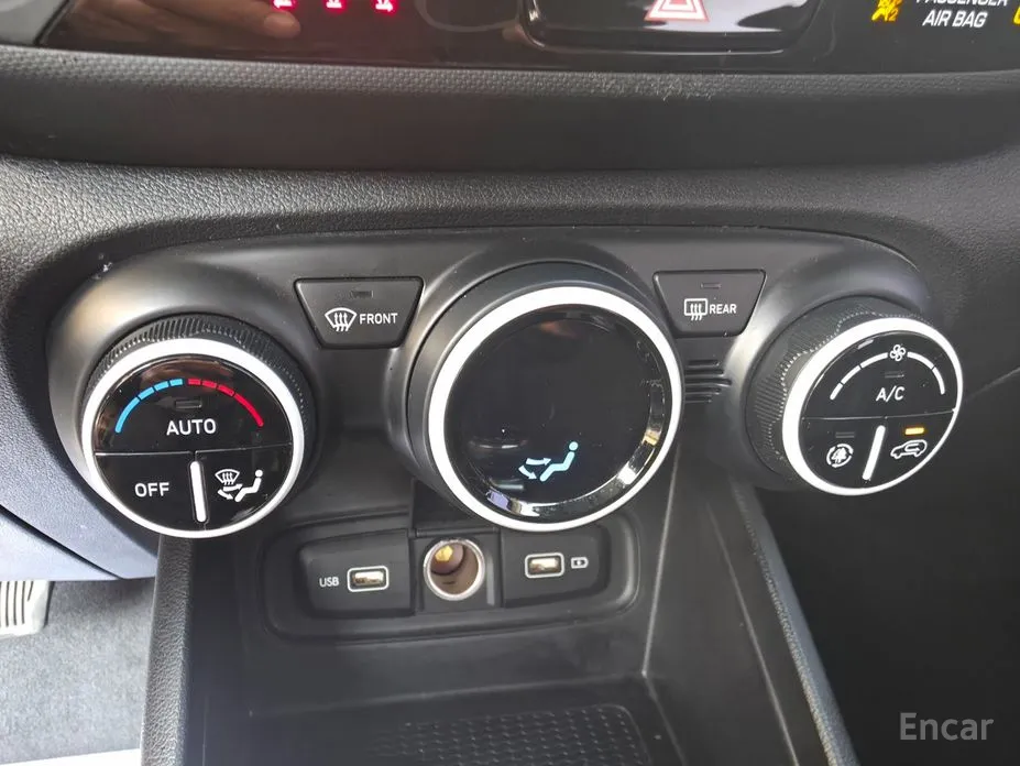 Фото 17 - Hyundai Venue