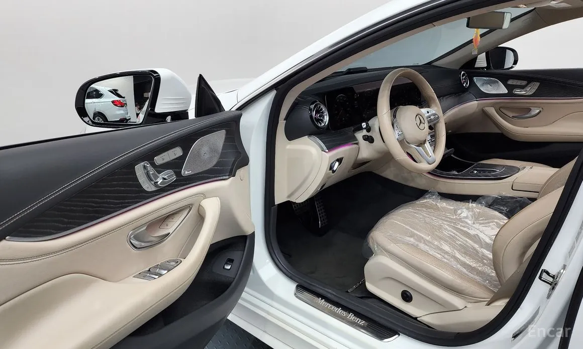 Фото 10 - Mercedes-Benz CLS-Class