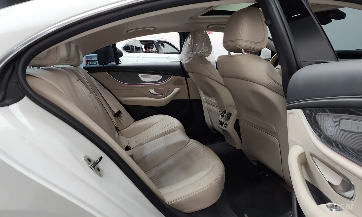 Фото 12 - Mercedes-Benz CLS-Class