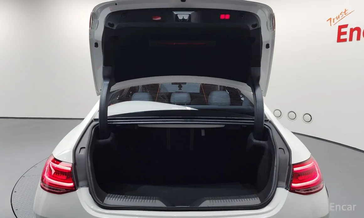 Фото 20 - Mercedes-Benz CLS-Class