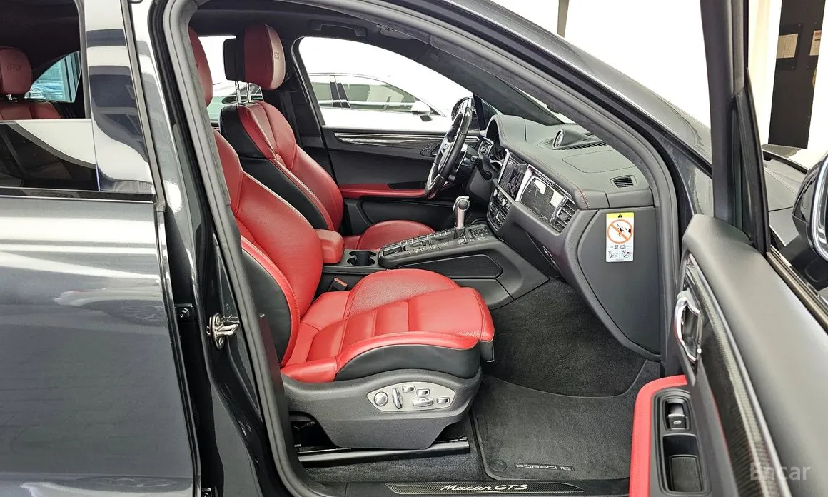 Фото 11 - Porsche Macan