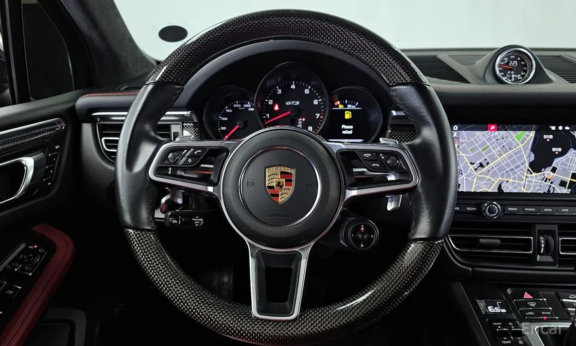 Фото 13 - Porsche Macan