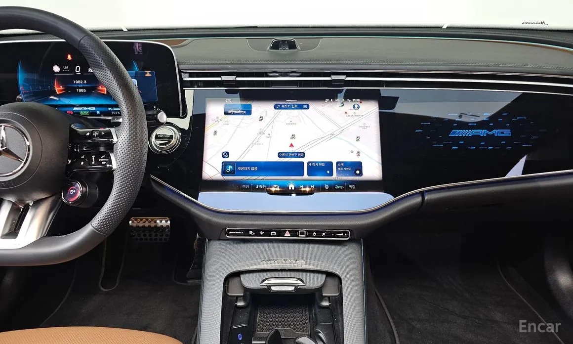 Фото 14 - Mercedes-Benz E-Class