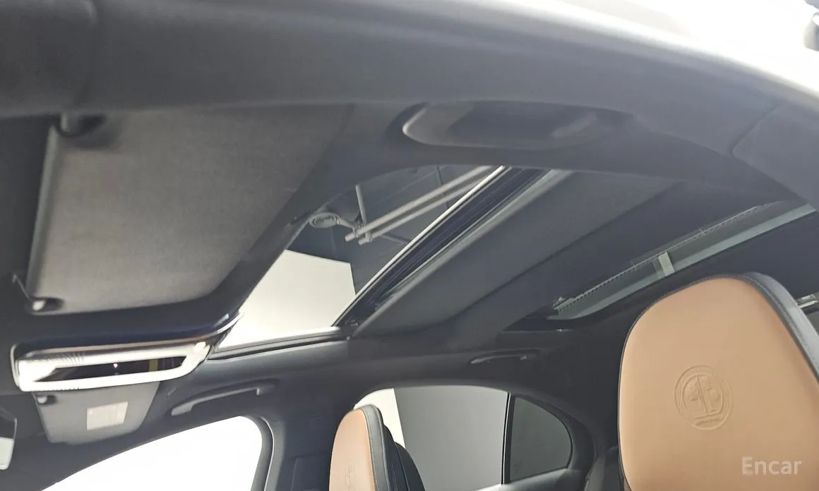 Фото 19 - Mercedes-Benz E-Class