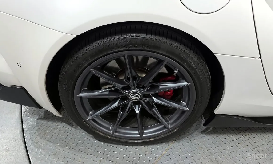 Фото 5 - Toyota Supra