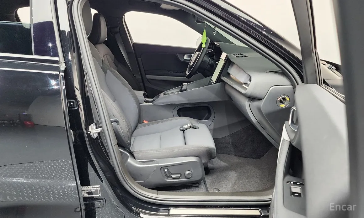 Фото 11 - Polestar 2