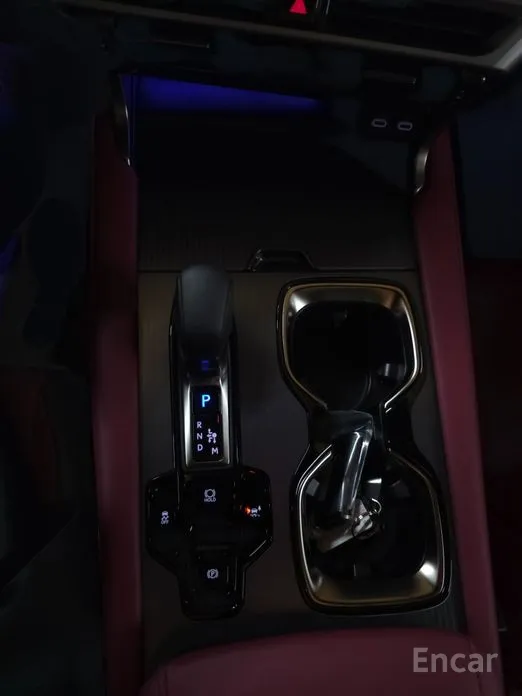 Фото 9 - Lexus RX