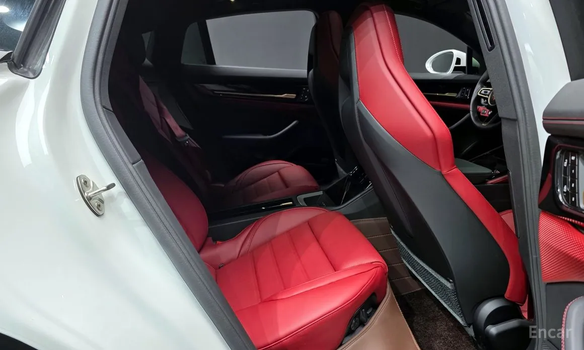 Фото 12 - Porsche Panamera