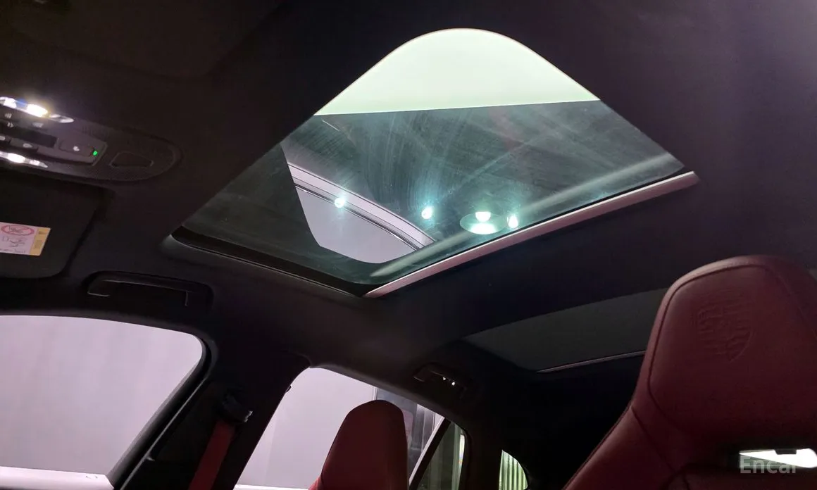 Фото 18 - Porsche Panamera