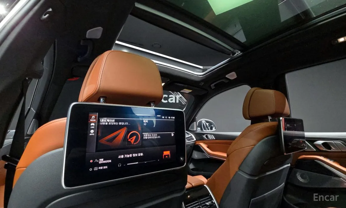 Фото 19 - BMW X7