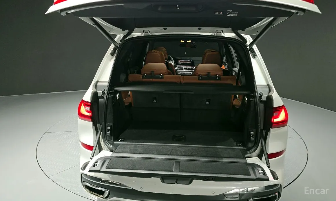 Фото 20 - BMW X7