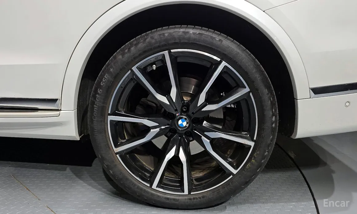 Фото 5 - BMW X7