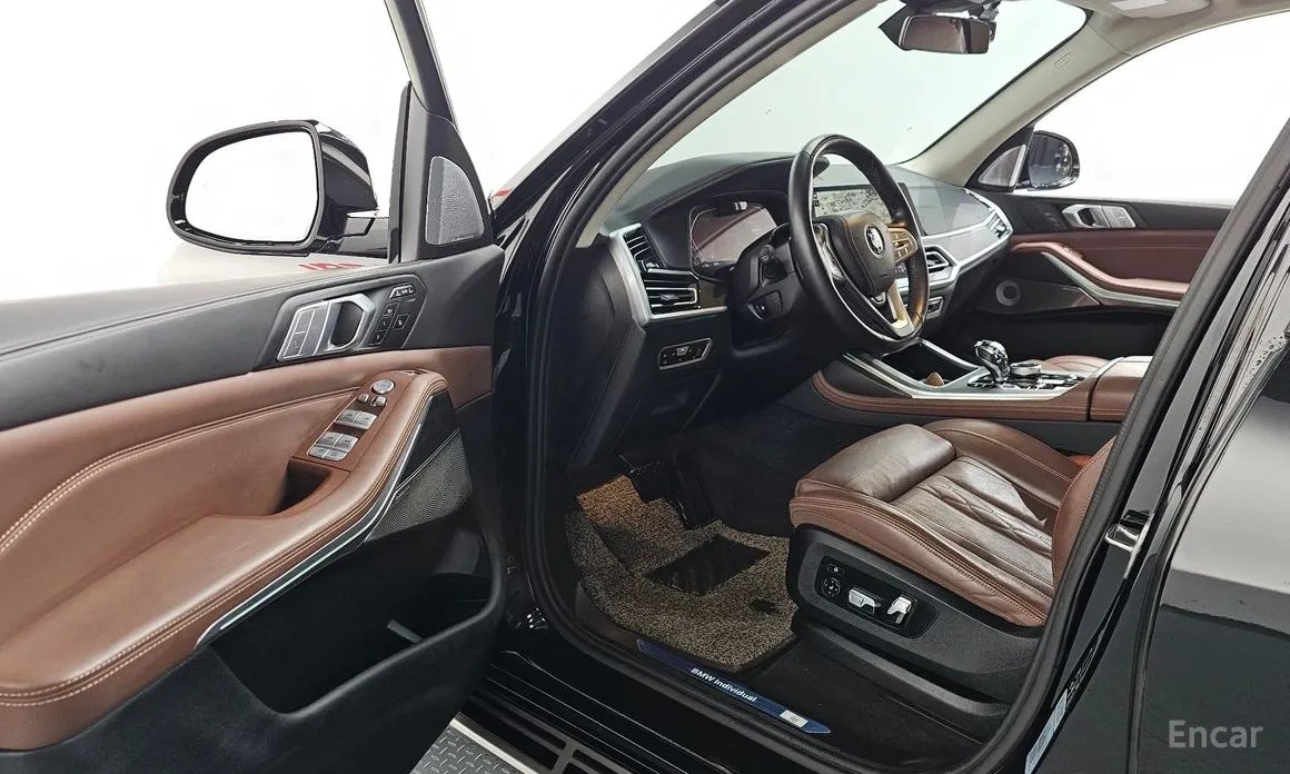 Фото 10 - BMW X7