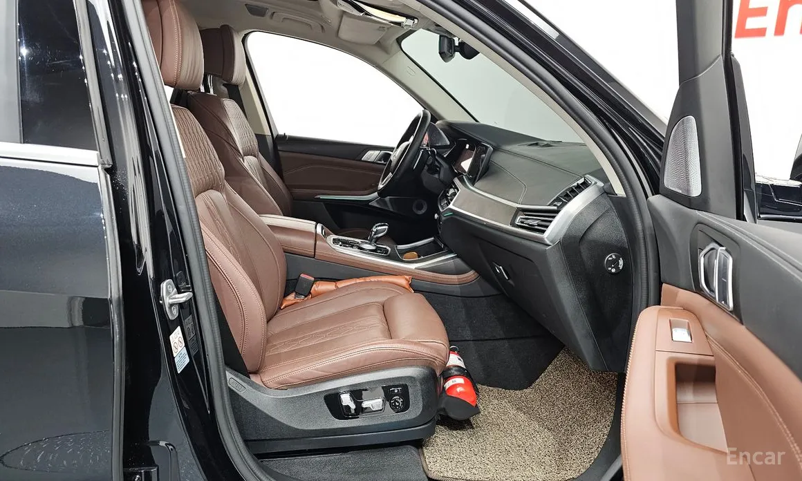 Фото 11 - BMW X7