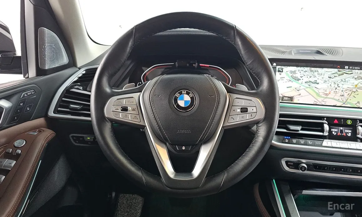 Фото 13 - BMW X7