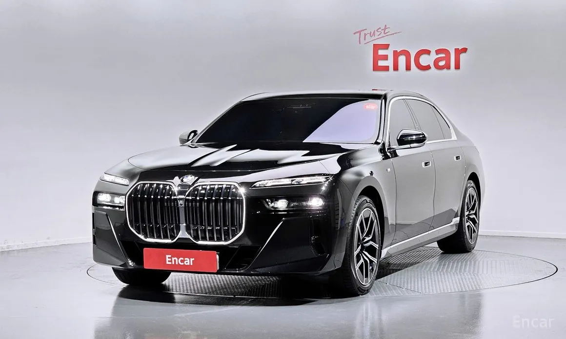 Фото 1 - BMW 7 Series