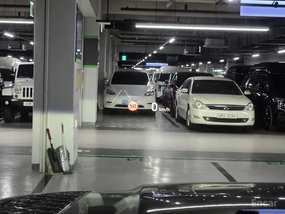 Фото 12 - Land Rover Defender