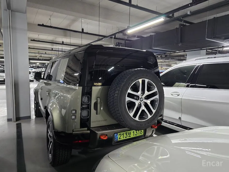 Фото 4 - Land Rover Defender