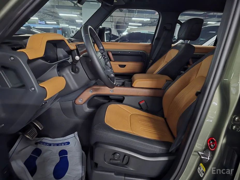 Фото 9 - Land Rover Defender