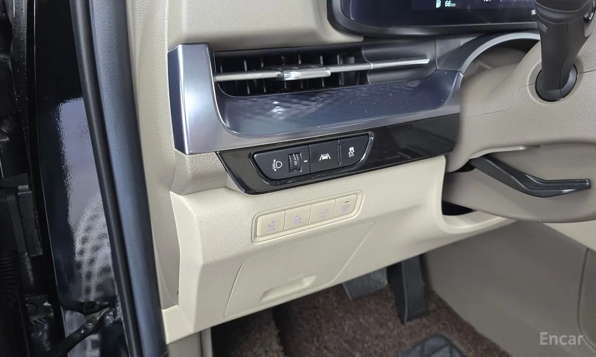 Фото 17 - Kia Carnival