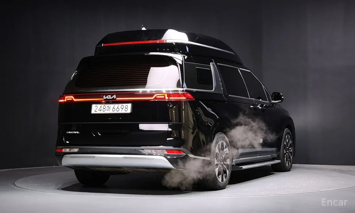 Фото 2 - Kia Carnival