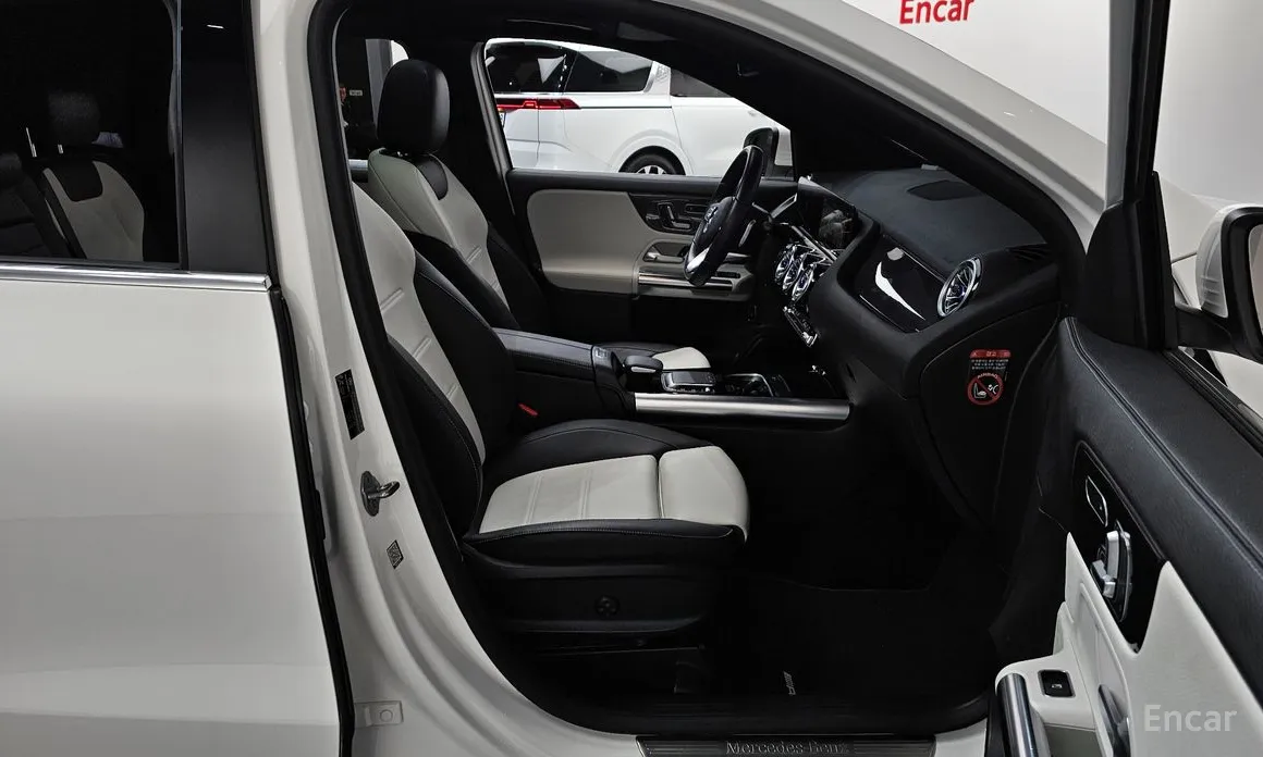 Mercedes-Benz GLA-Class 2020 GLA250 4MATIC