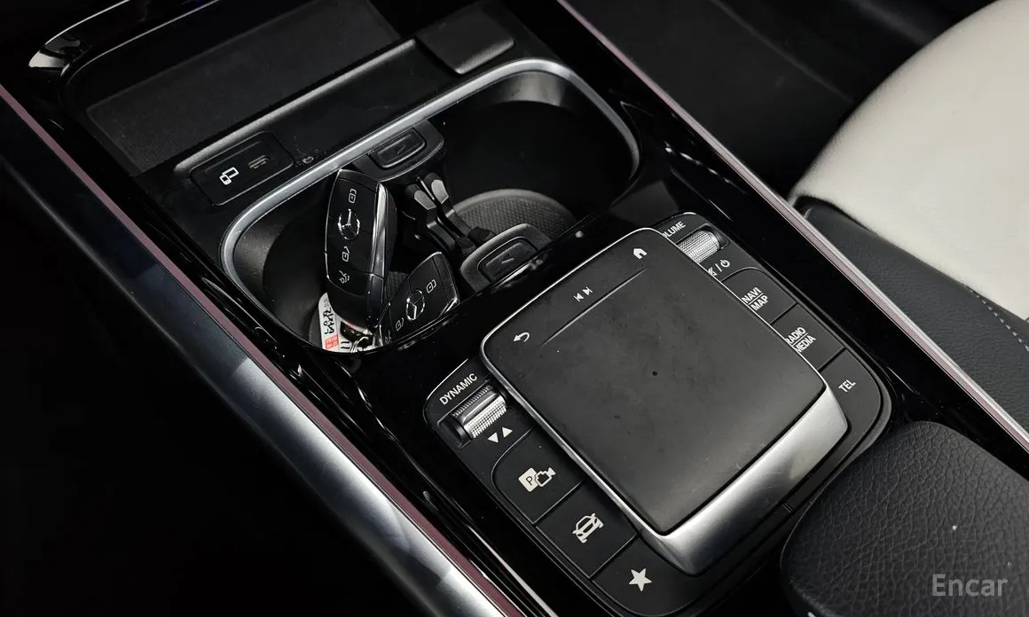 Mercedes-Benz GLA-Class 2020 GLA250 4MATIC