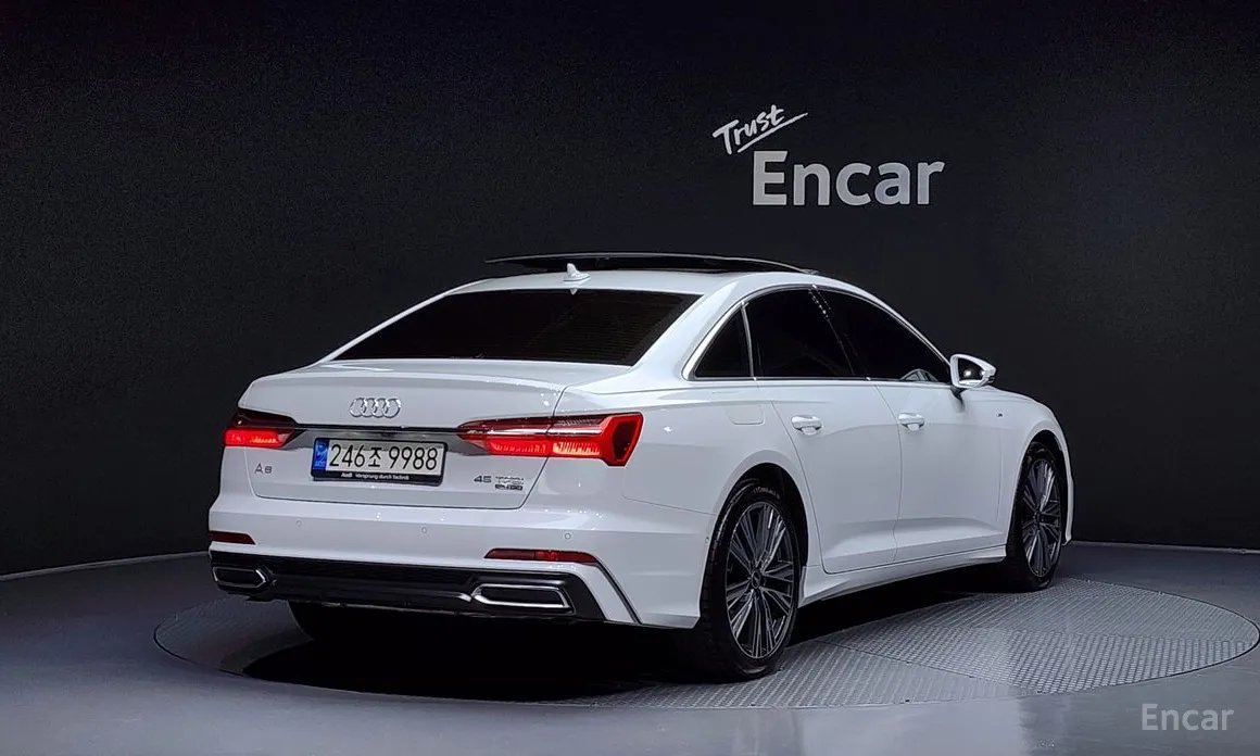 Фото 2 - Audi A6