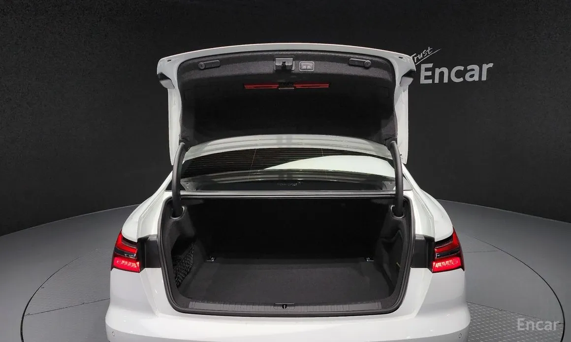 Фото 20 - Audi A6