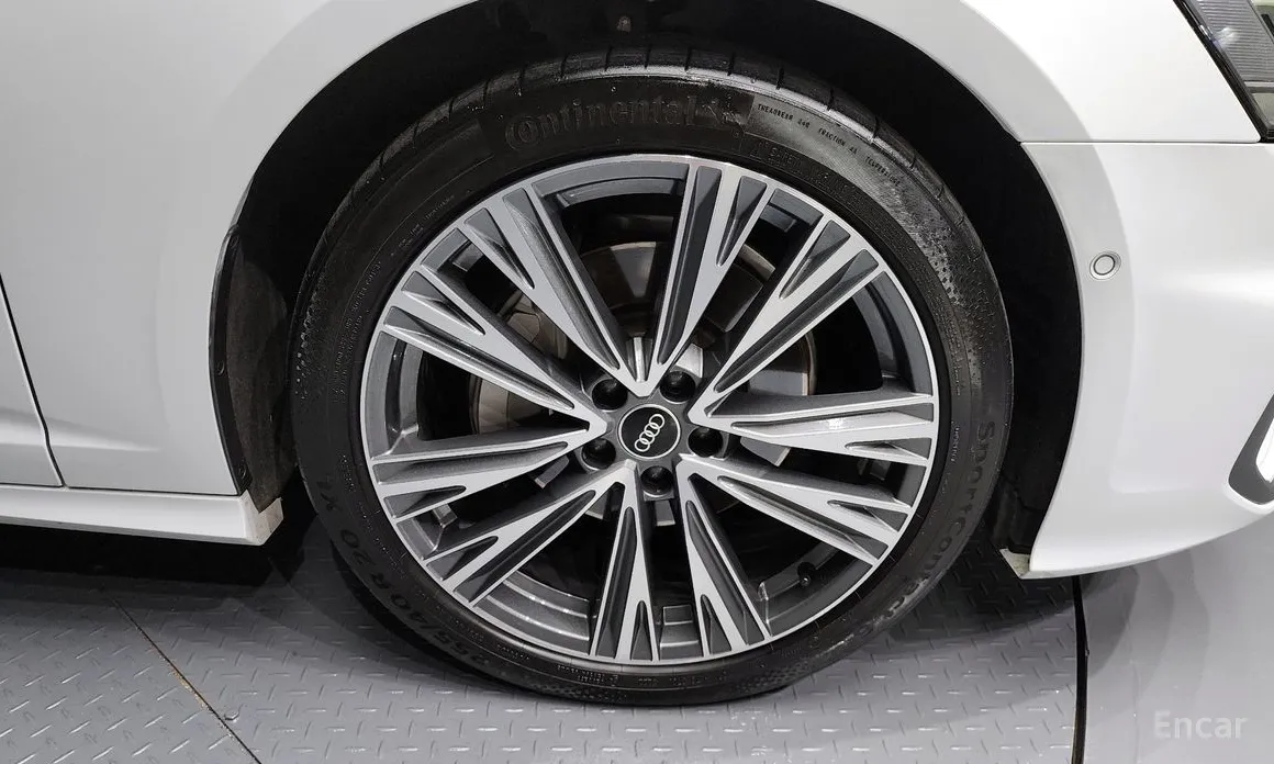 Фото 5 - Audi A6