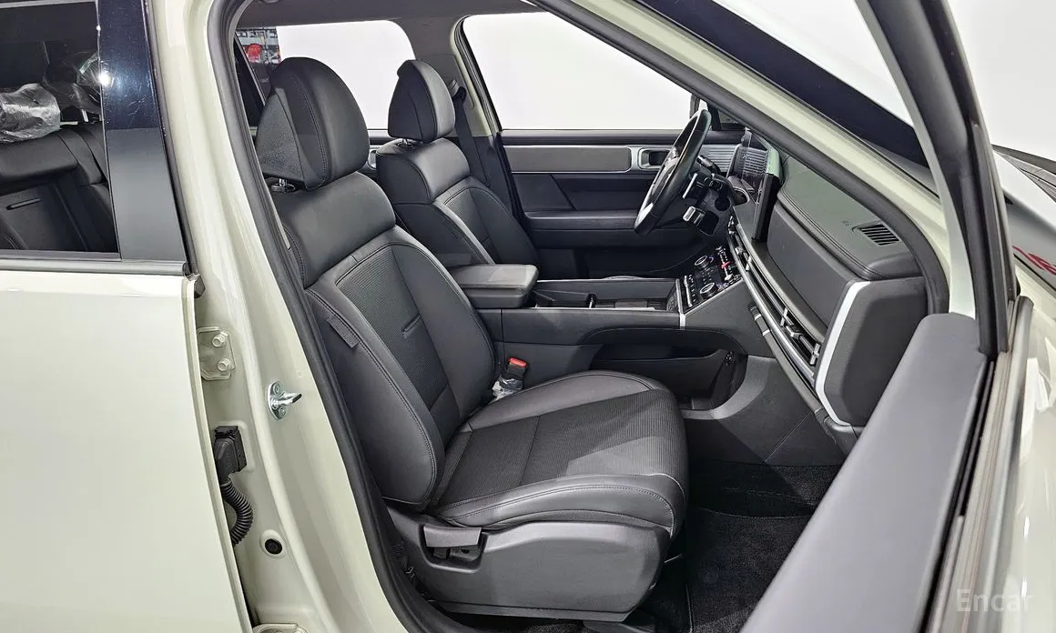 Фото 12 - Hyundai Santa Fe