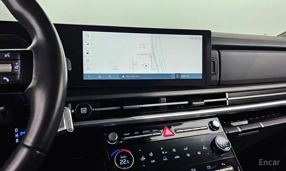 Фото 17 - Hyundai Santa Fe