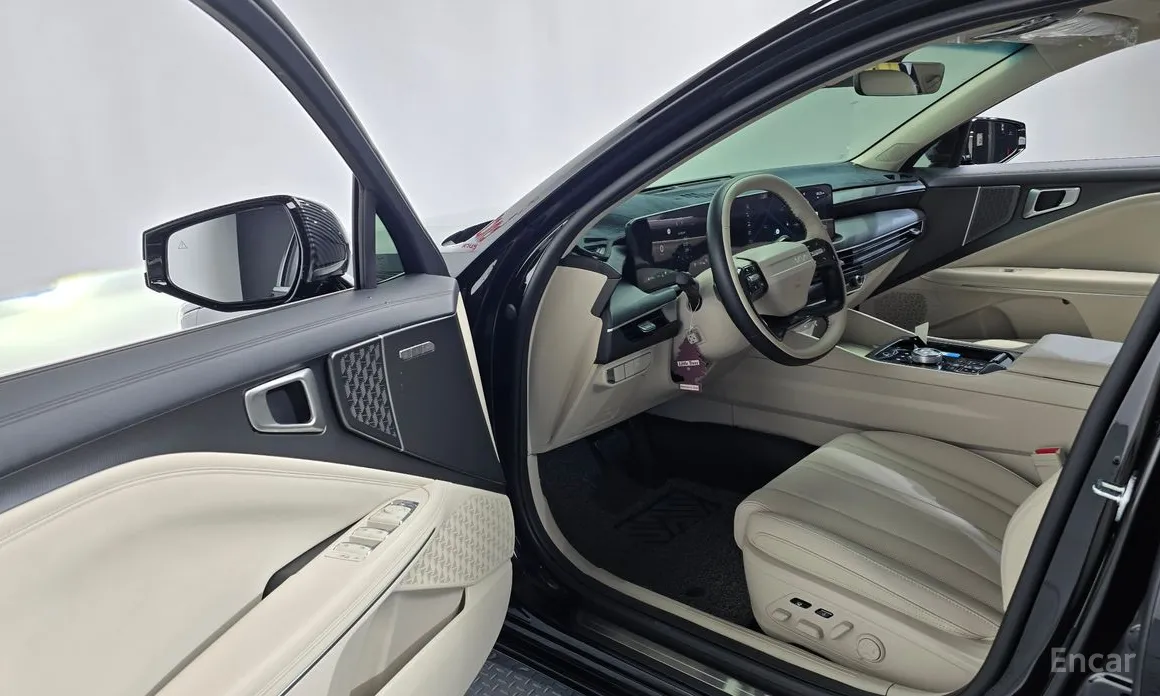 Фото 10 - Kia K8