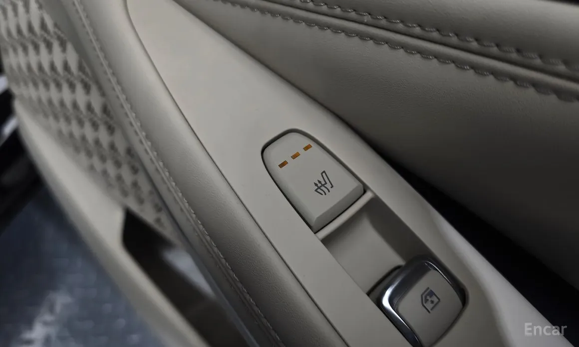 Фото 18 - Kia K8