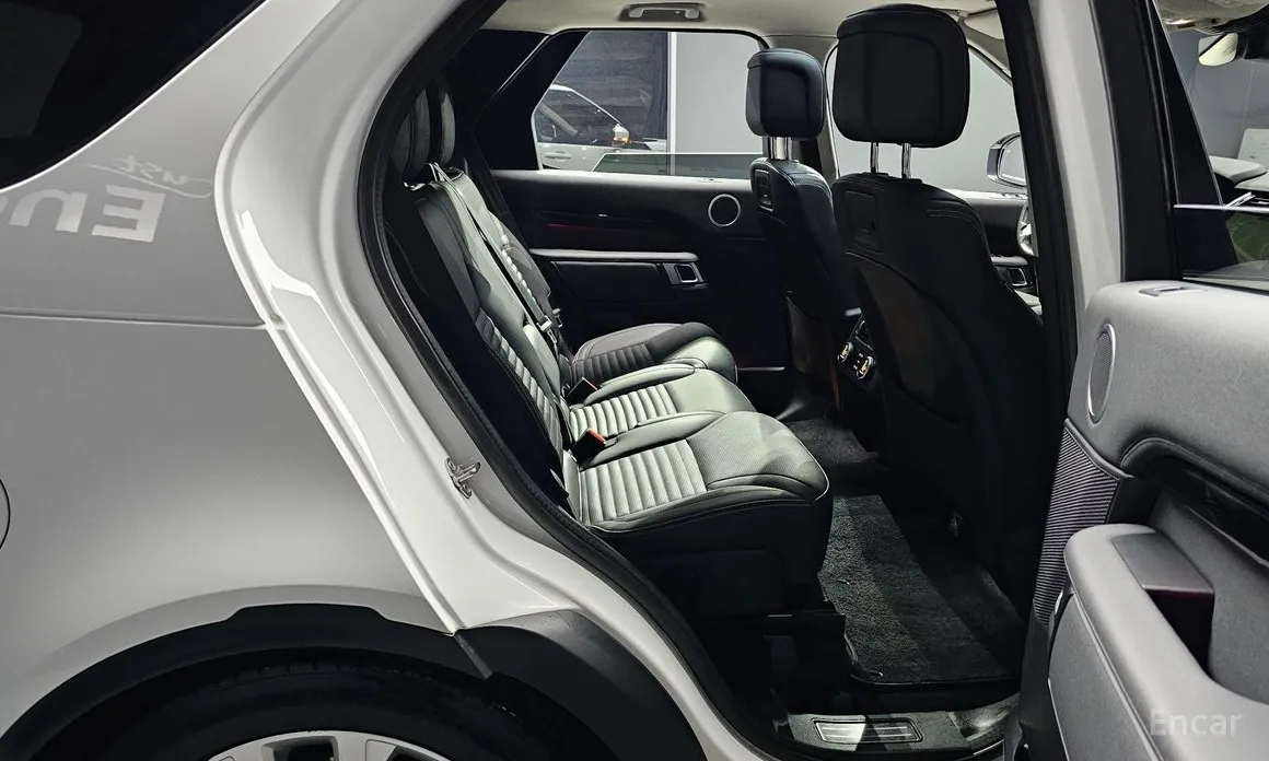 Фото 12 - Land Rover Discovery