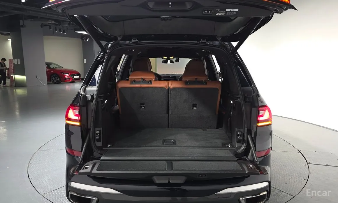 Фото 20 - BMW X7