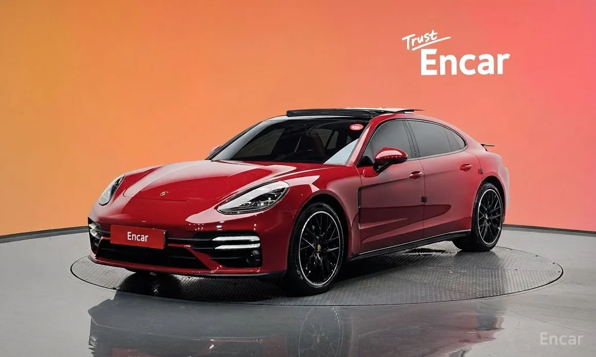 Фото 1 - Porsche Panamera