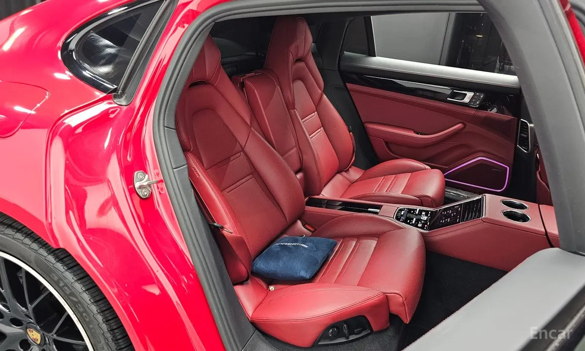 Фото 11 - Porsche Panamera