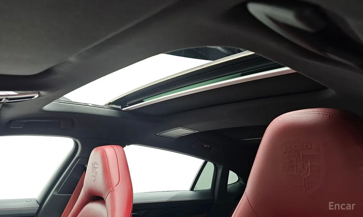 Фото 19 - Porsche Panamera