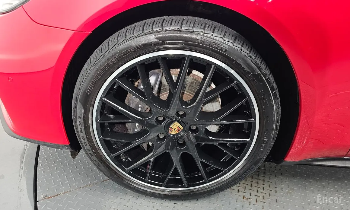 Фото 5 - Porsche Panamera