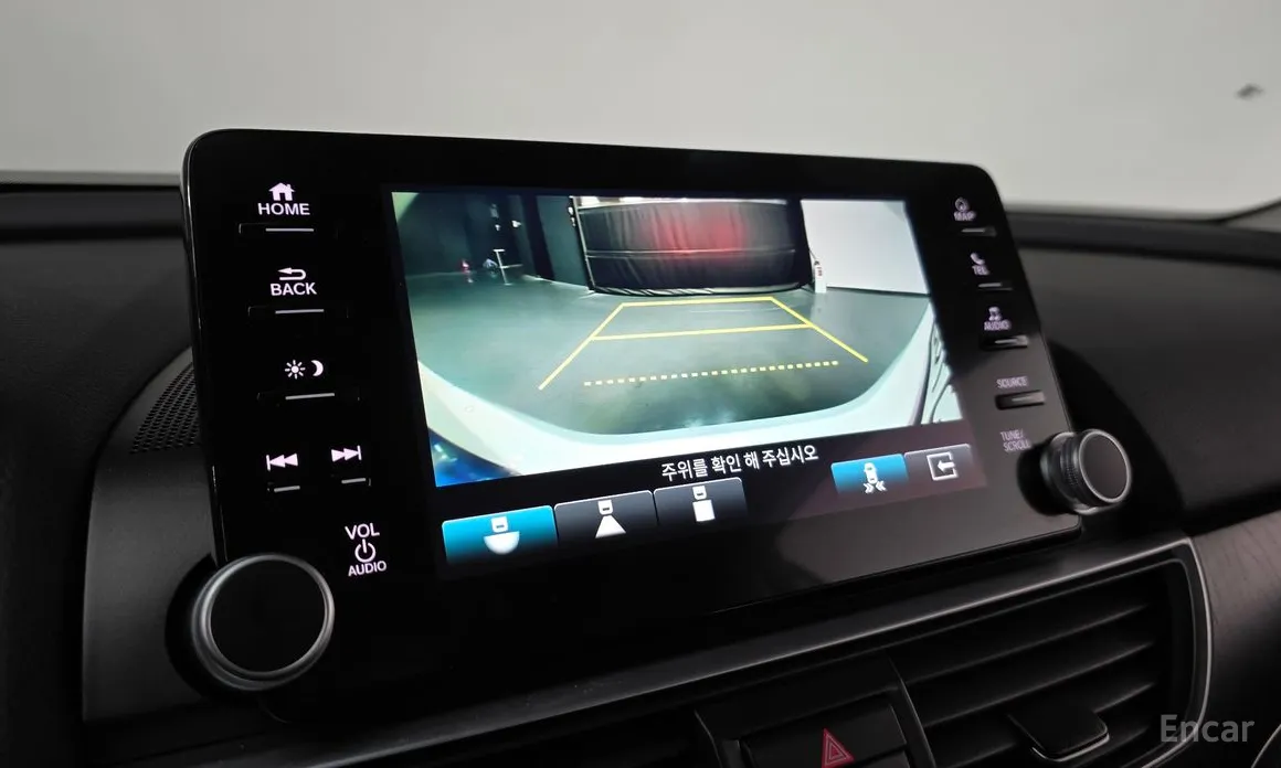 Фото 16 - Honda Accord