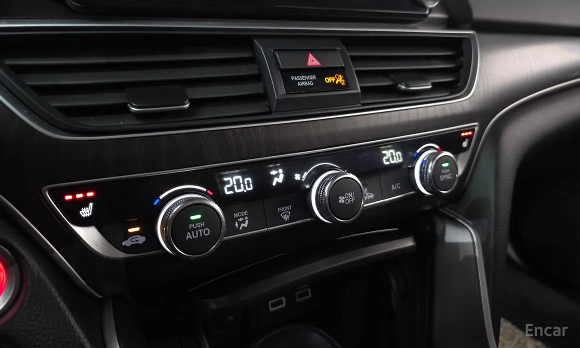 Фото 17 - Honda Accord