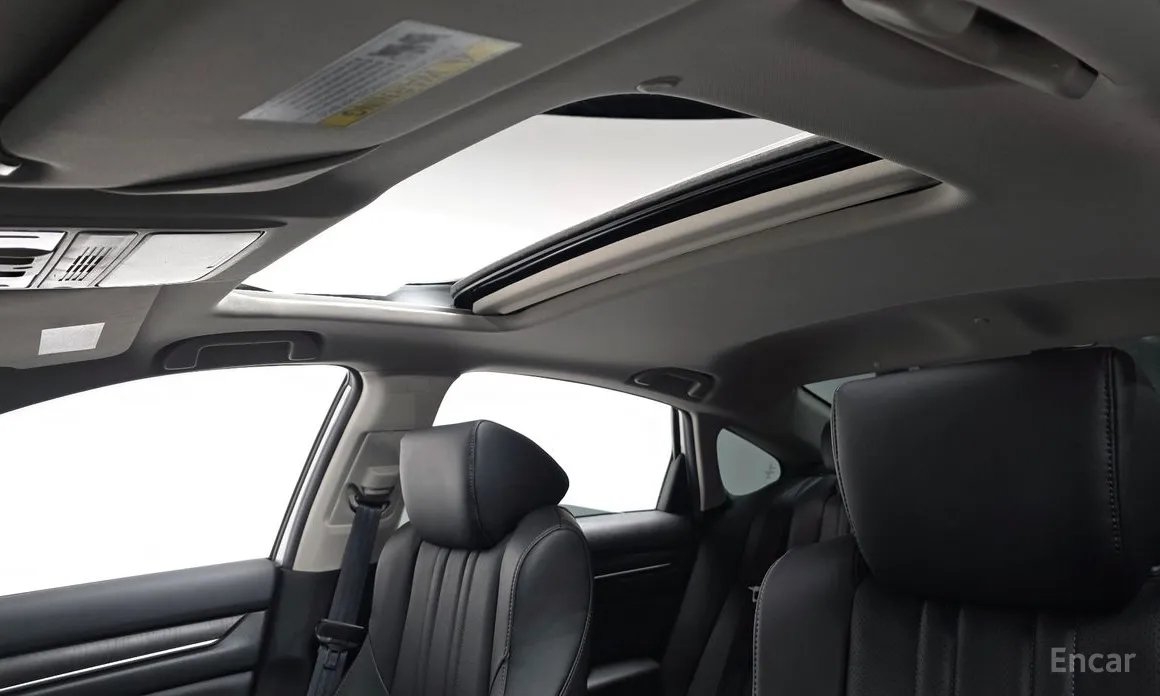 Фото 18 - Honda Accord