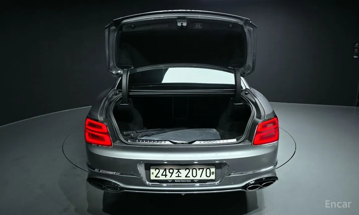 Фото 20 - Bentley Flying Spur
