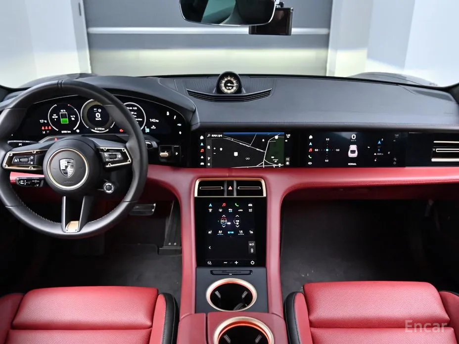 Фото 7 - Porsche Taycan