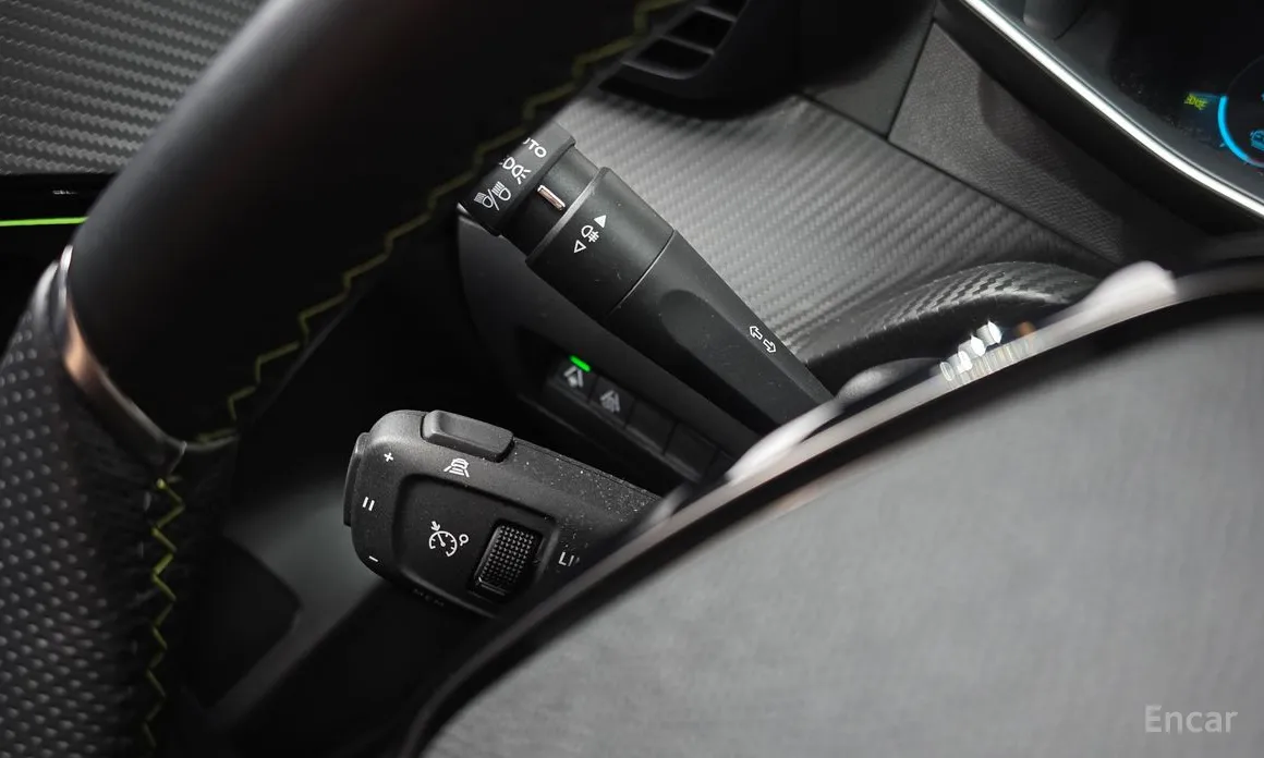 Фото 19 - Peugeot 208