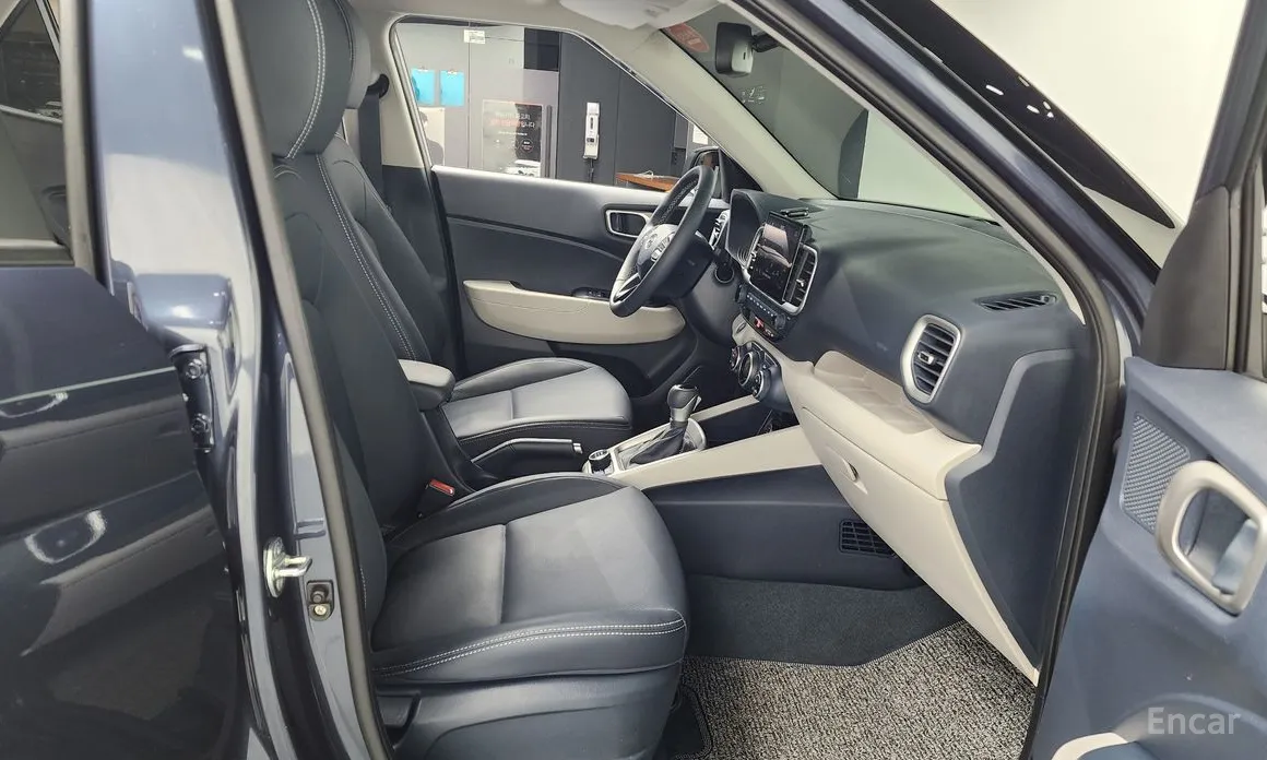 Фото 11 - Hyundai Venue