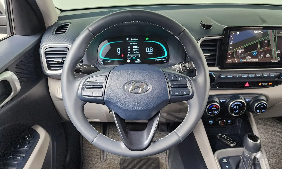 Фото 13 - Hyundai Venue